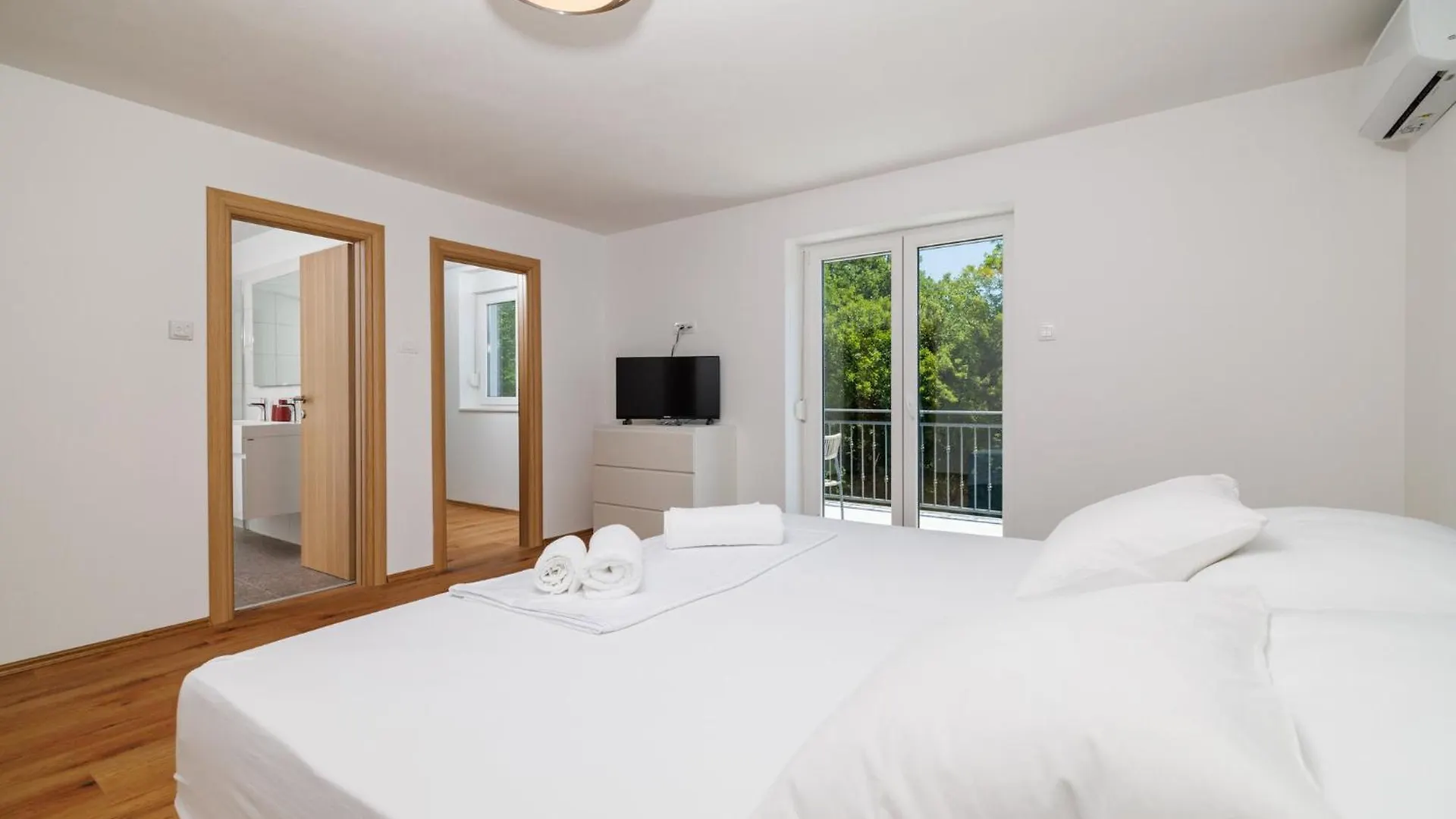 Holiday home Villa Kelava Tribalj